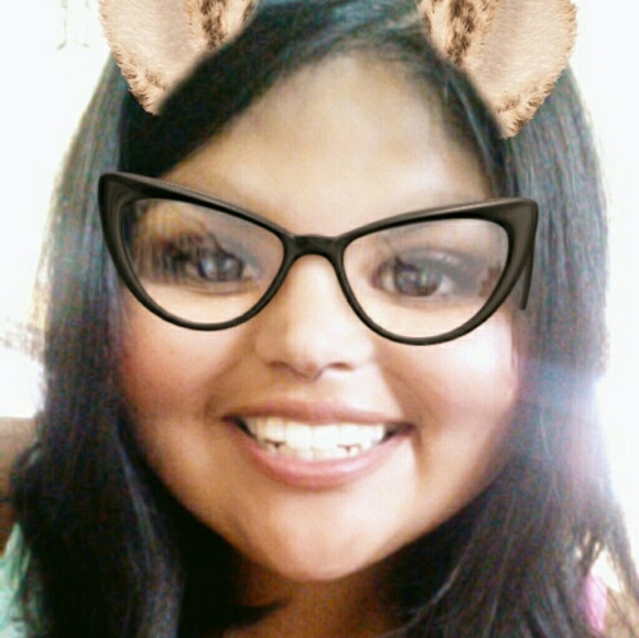 Meet your Posher, Kim - Picture 1 of 1